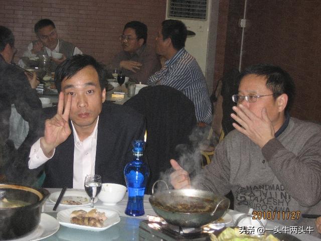一个有着女孩名字的男人,告别了微信群