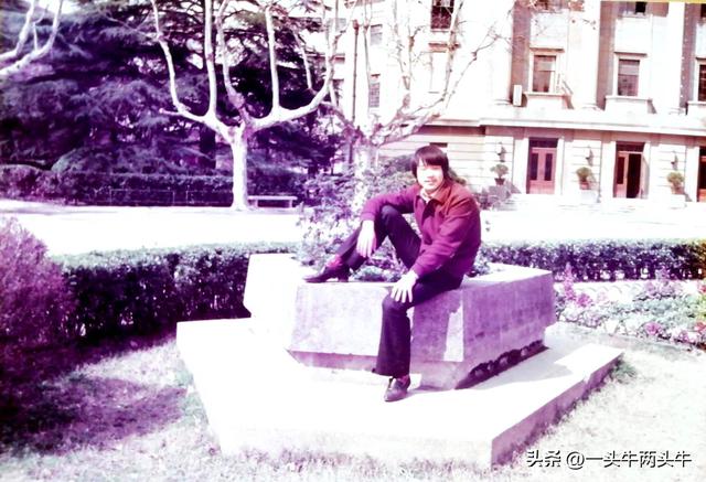一个有着女孩名字的男人,告别了微信群